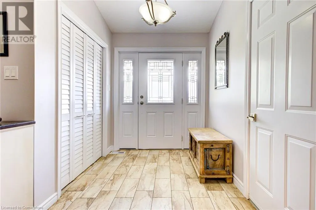 10 GLEN ABBEY Court