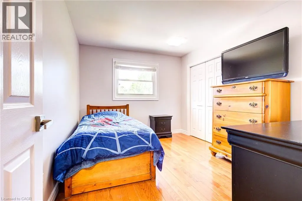 10 GLEN ABBEY Court