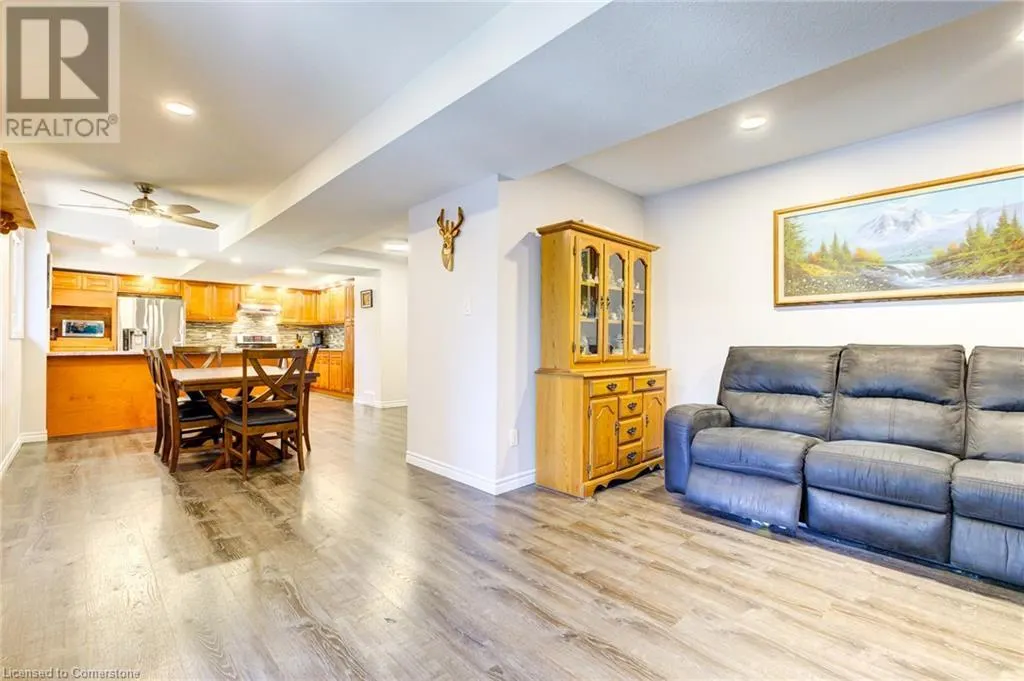 10 GLEN ABBEY Court