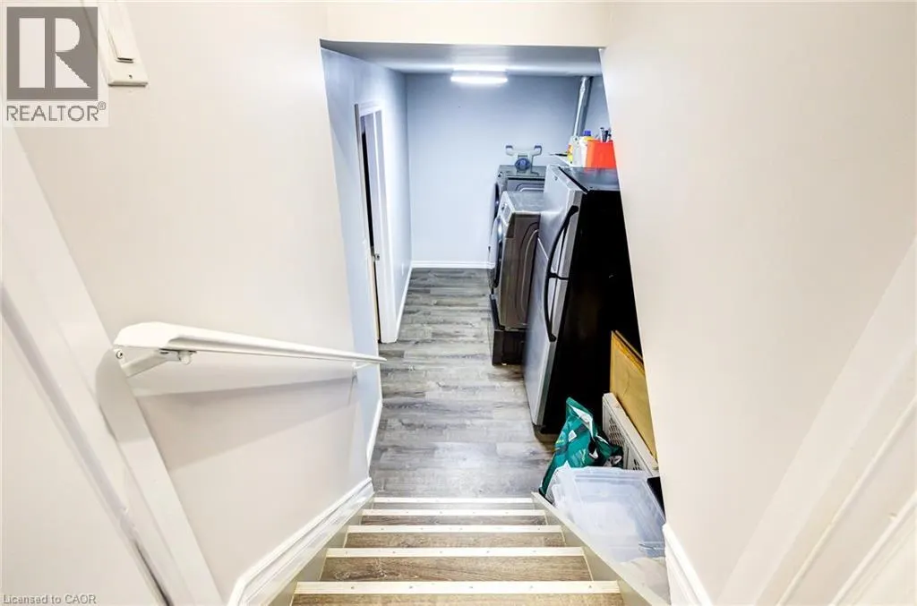 10 GLEN ABBEY Court