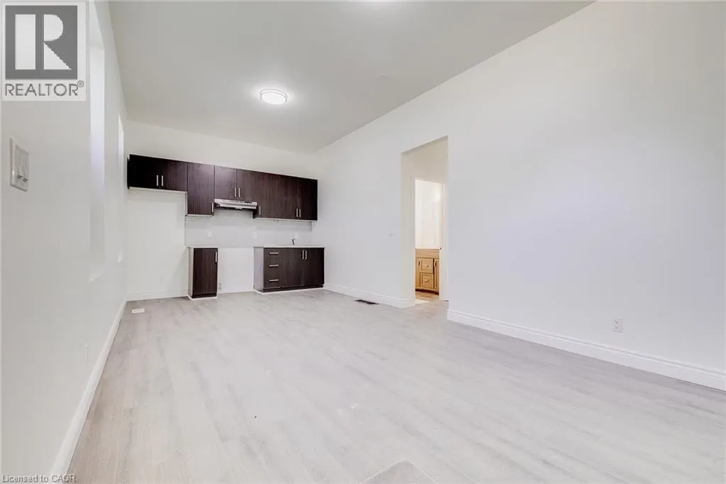 445 HAMILTON Road