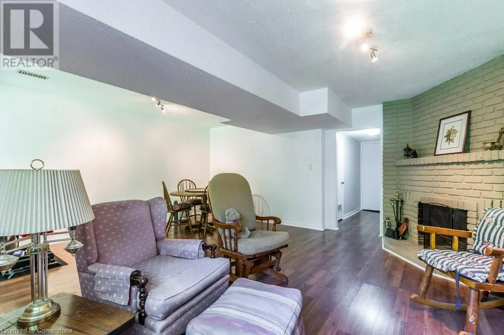 109 WILSON Street W Unit# 14, #14