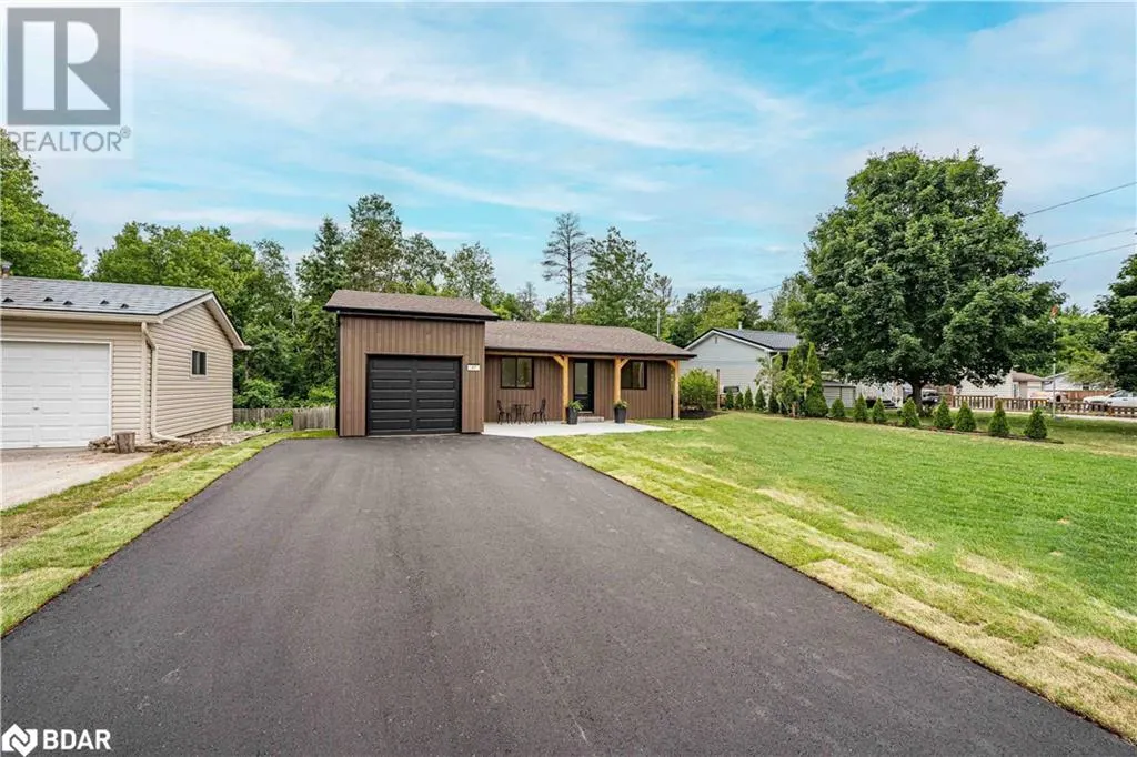 47 SANDSPRINGS Crescent