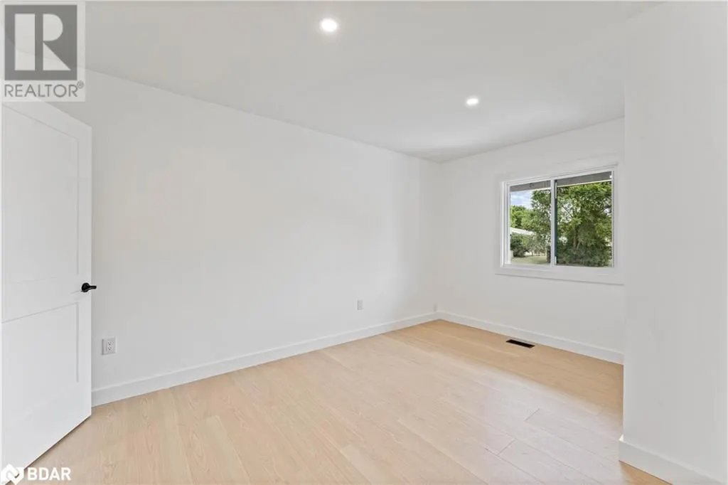47 SANDSPRINGS Crescent