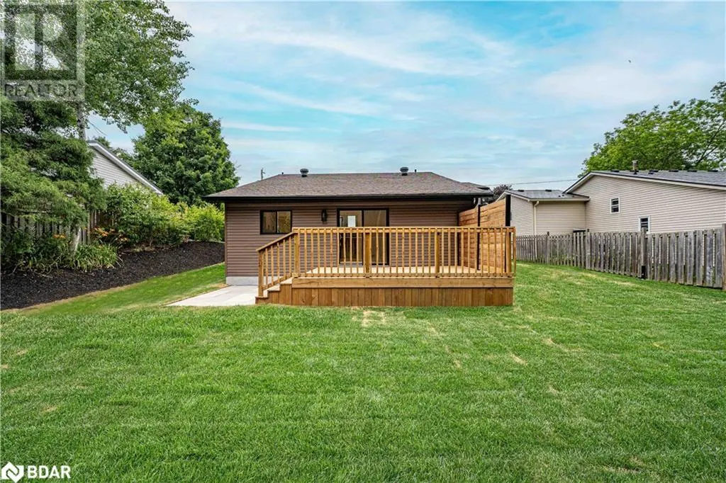 47 SANDSPRINGS Crescent
