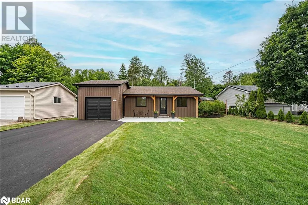 47 SANDSPRINGS Crescent