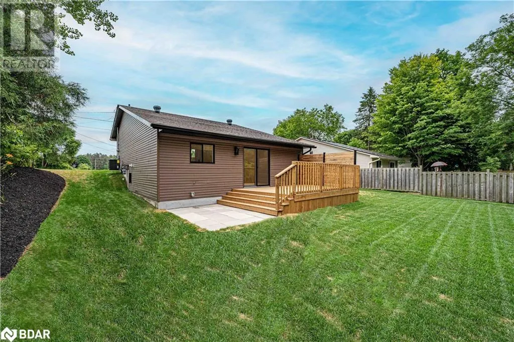 47 SANDSPRINGS Crescent