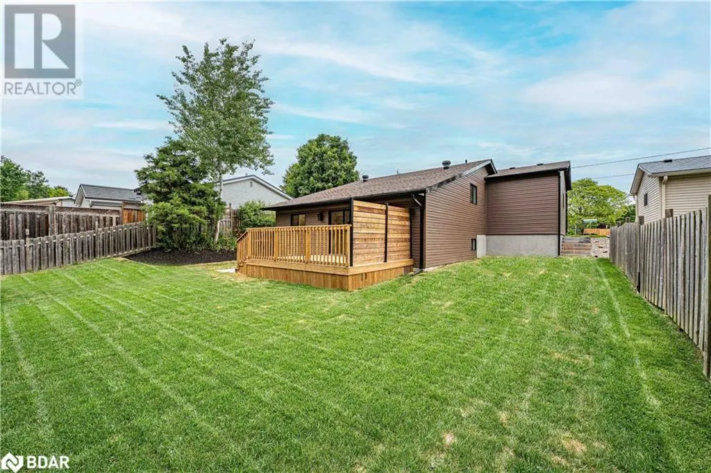47 SANDSPRINGS Crescent