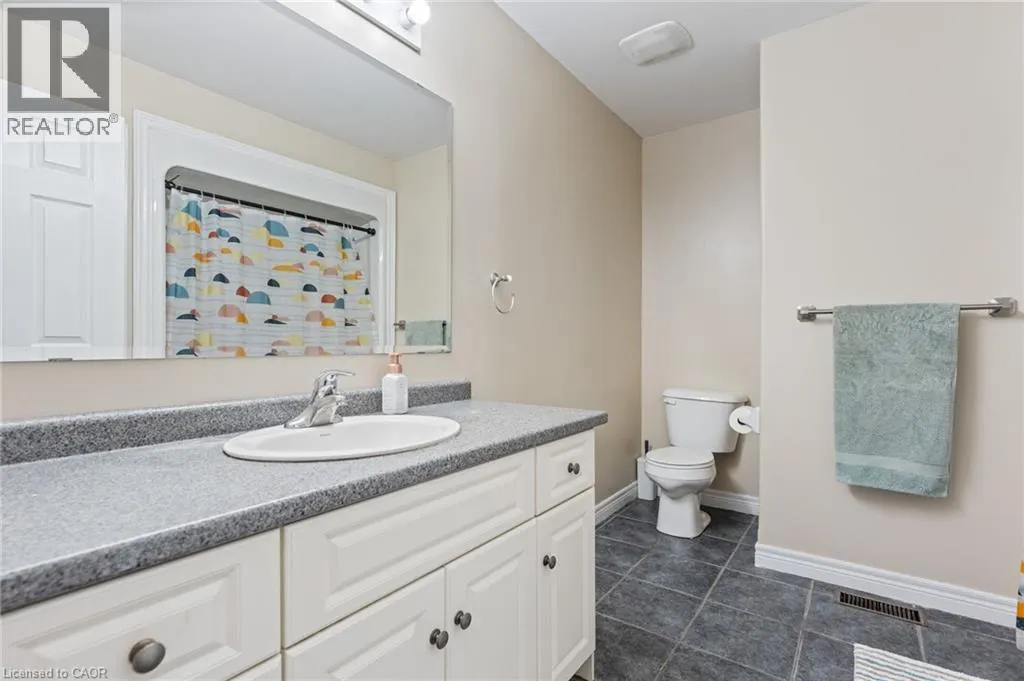 332 DUNCOMBE Road