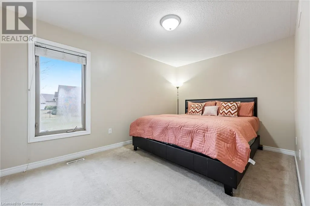 332 DUNCOMBE Road