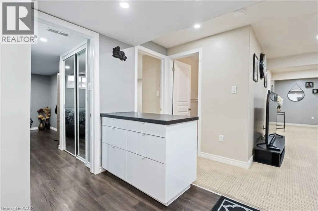 332 DUNCOMBE Road