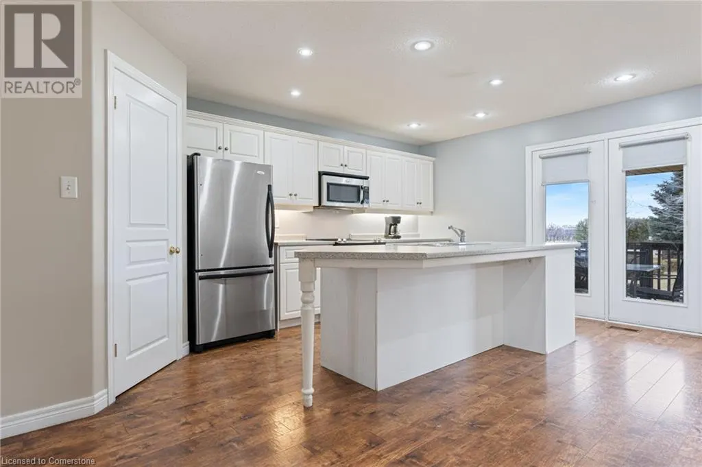 332 DUNCOMBE Road