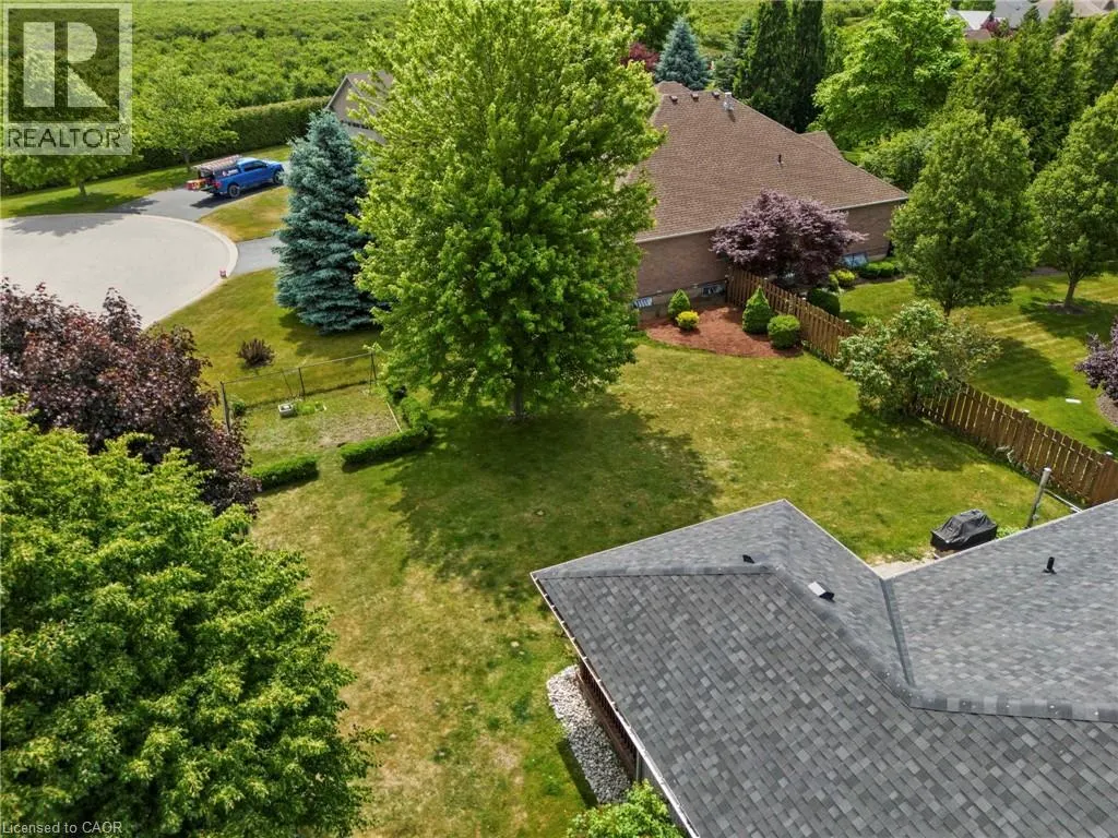 332 DUNCOMBE Road