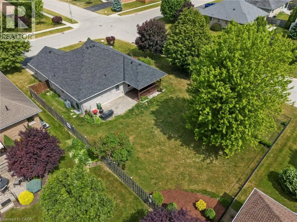 332 DUNCOMBE Road