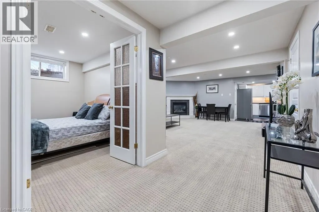 332 DUNCOMBE Road
