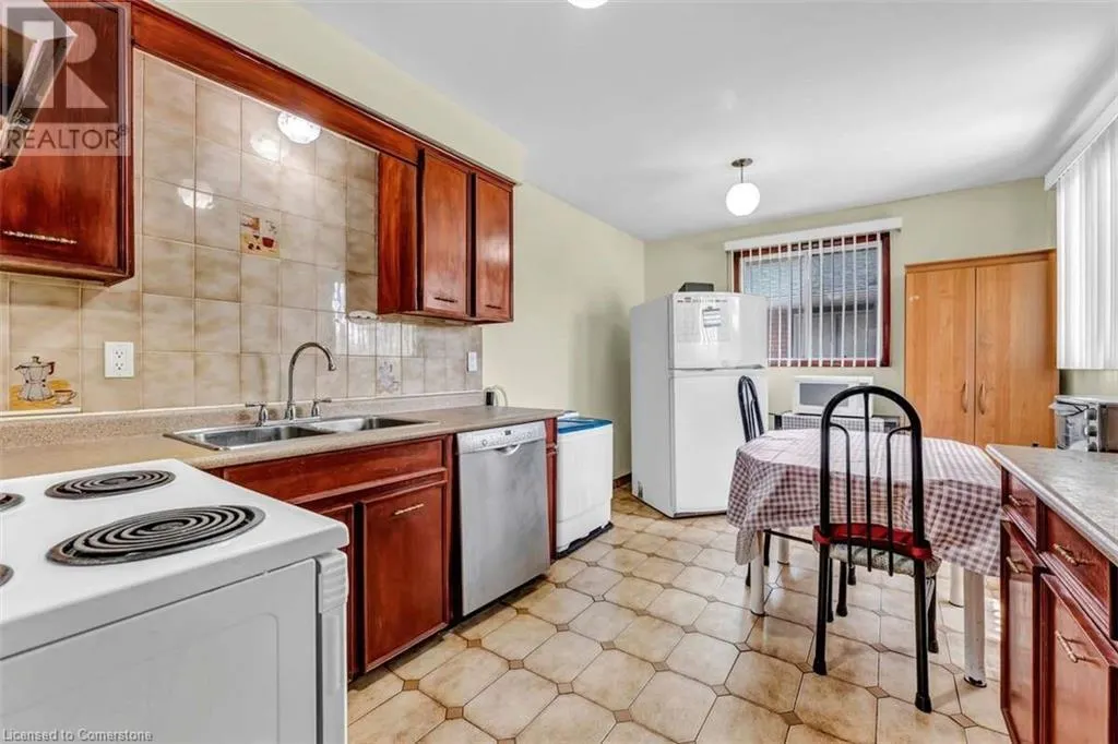 3383 BRANDON GATE Drive