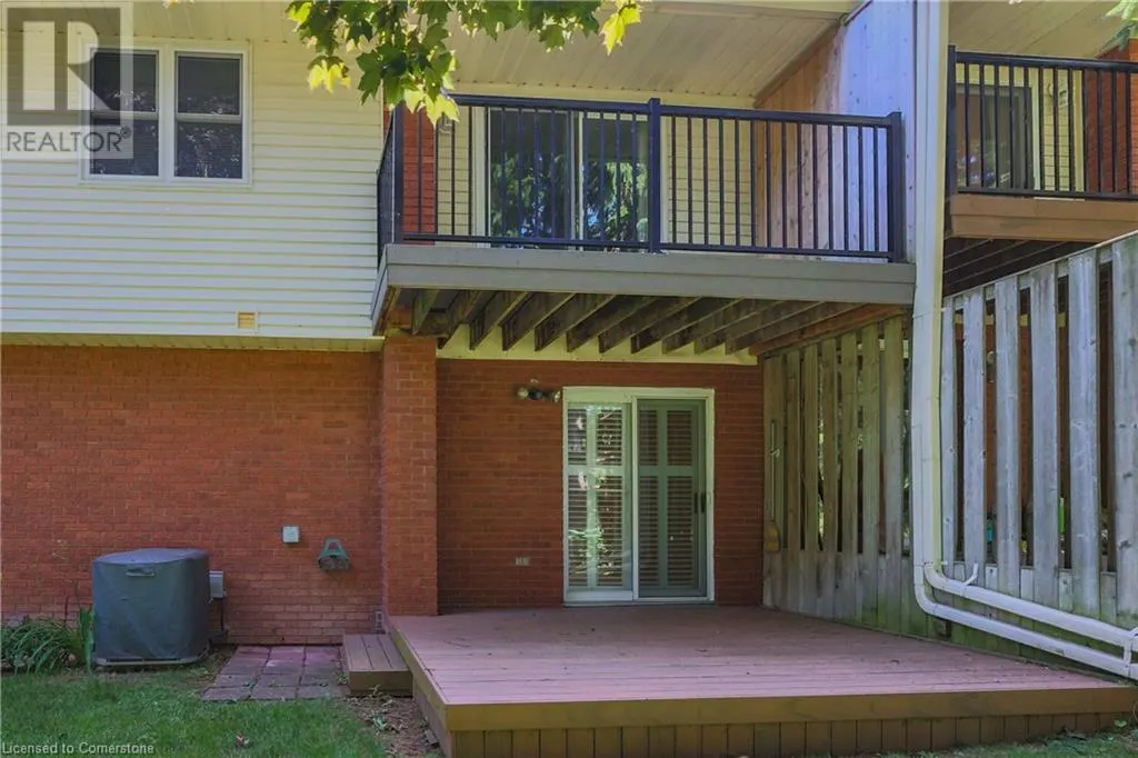 23 ROBINSON Street N