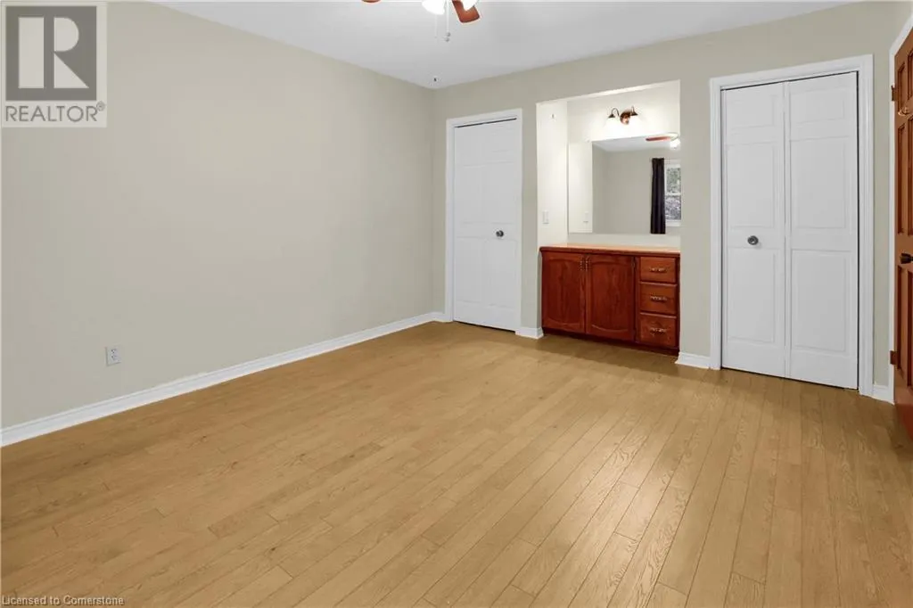 23 ROBINSON Street N