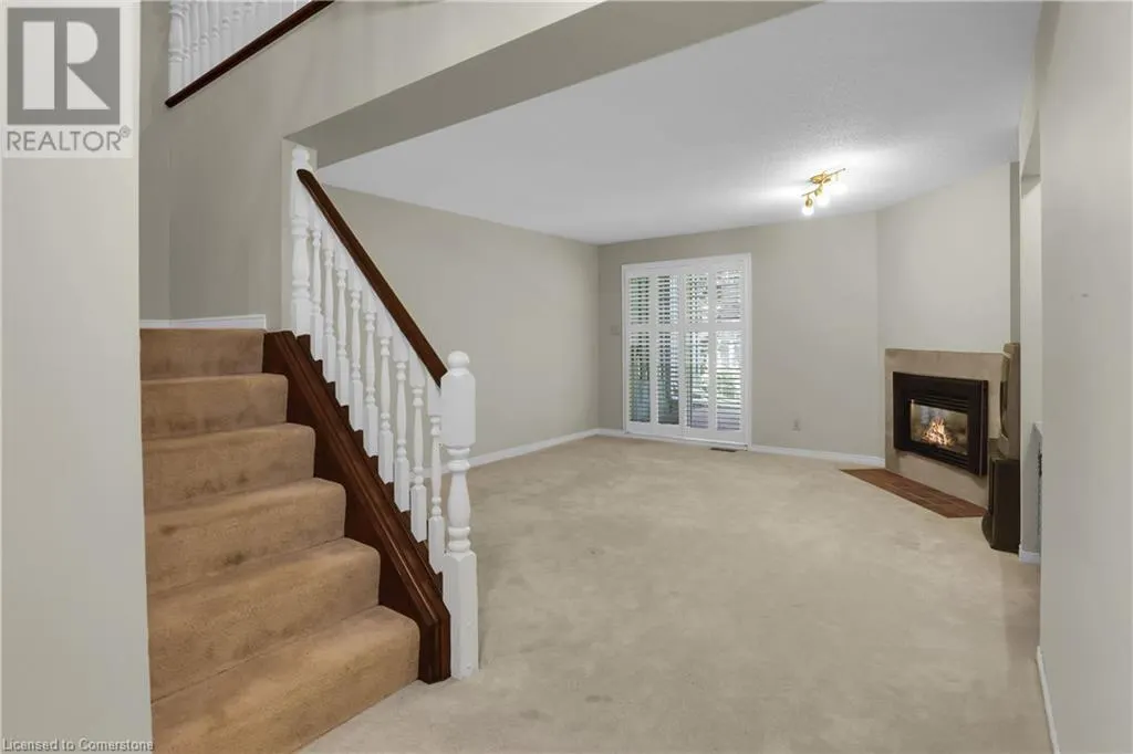 23 ROBINSON Street N