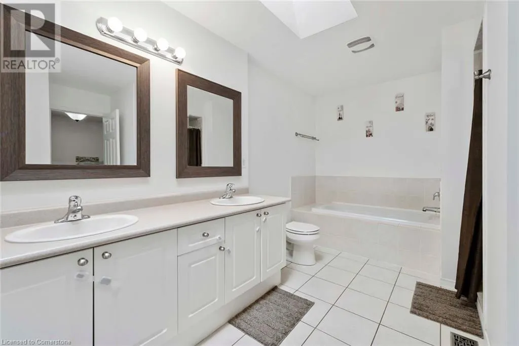 9 LAKESHORE Road Unit# 2, #2