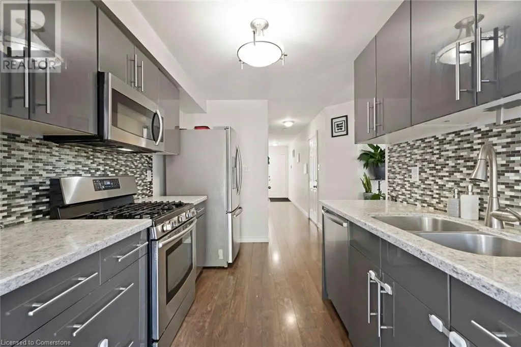 9 LAKESHORE Road Unit# 2, #2
