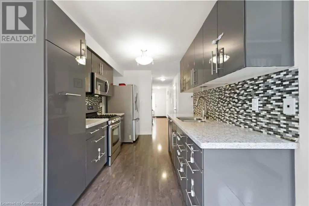 9 LAKESHORE Road Unit# 2, #2