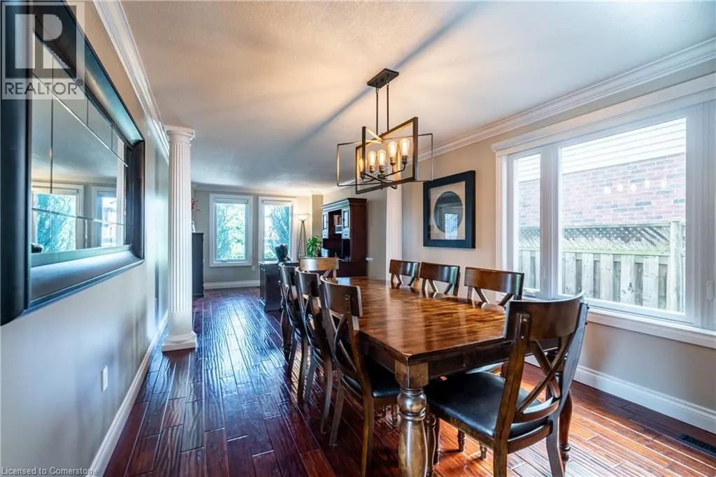 41 HEARTHSIDE Crescent