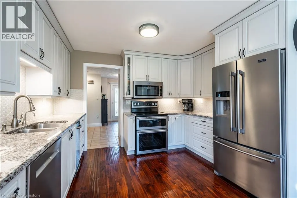 41 HEARTHSIDE Crescent