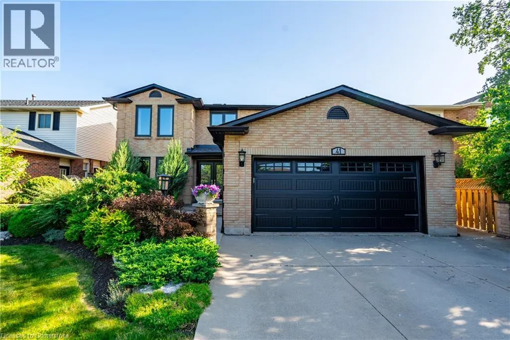 41 HEARTHSIDE Crescent