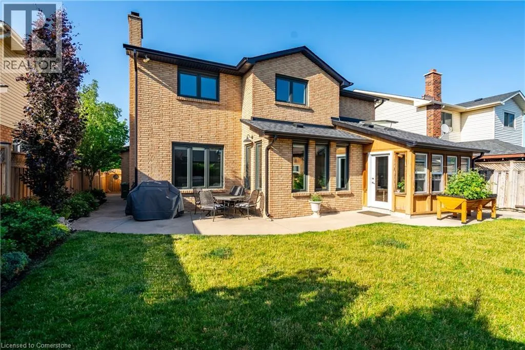 41 HEARTHSIDE Crescent