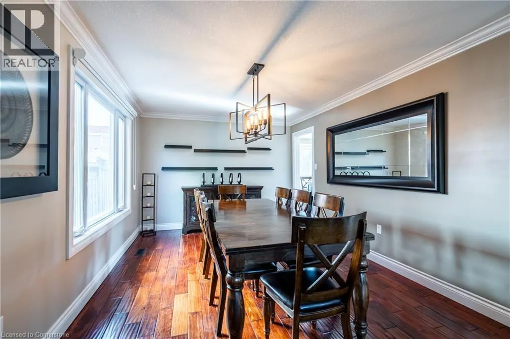 41 HEARTHSIDE Crescent
