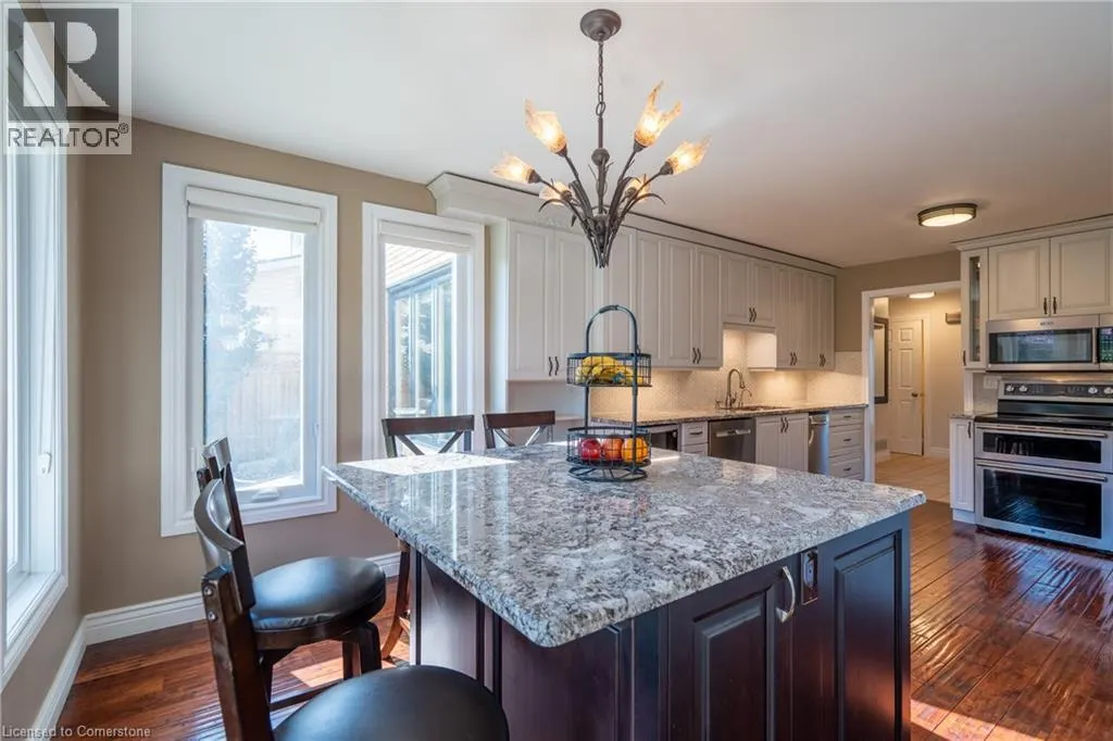 41 HEARTHSIDE Crescent