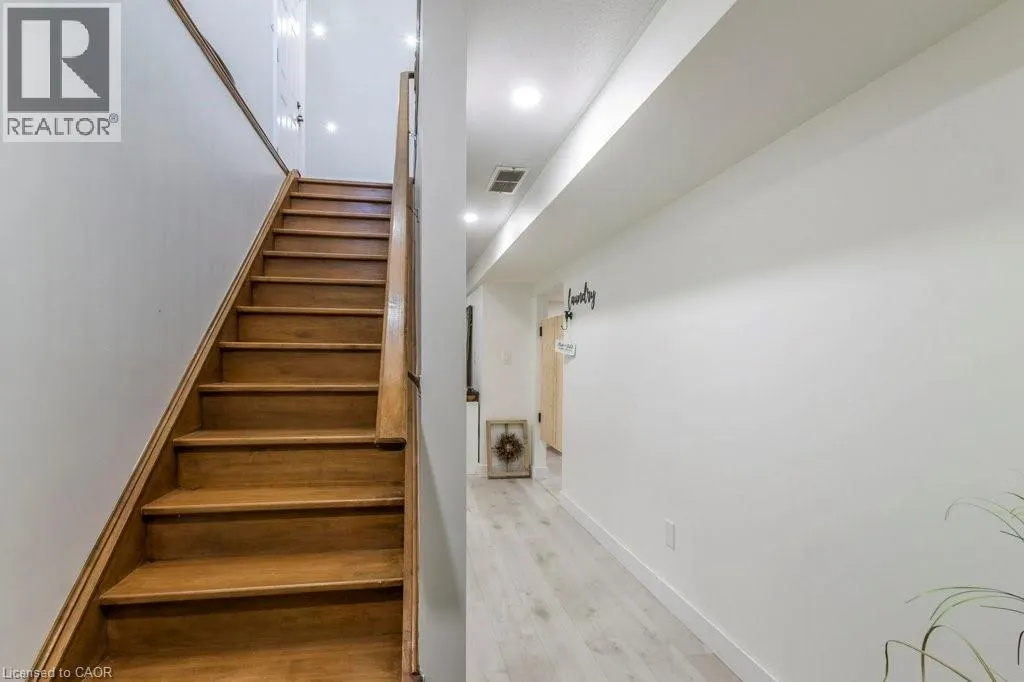 747 GARDEN COURT Crescent