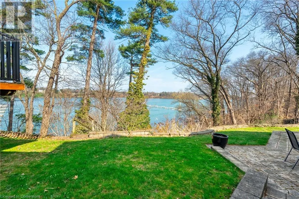 50 HENLEY Drive