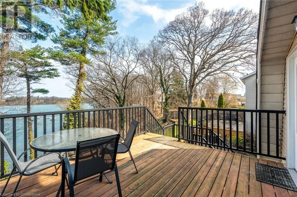 50 HENLEY Drive