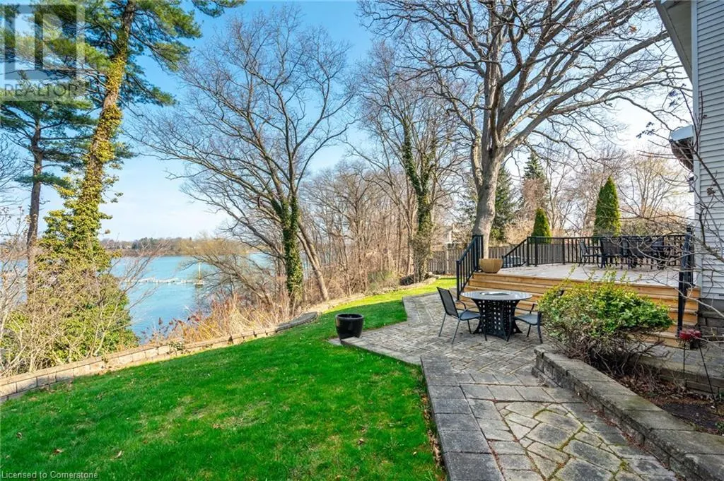 50 HENLEY Drive