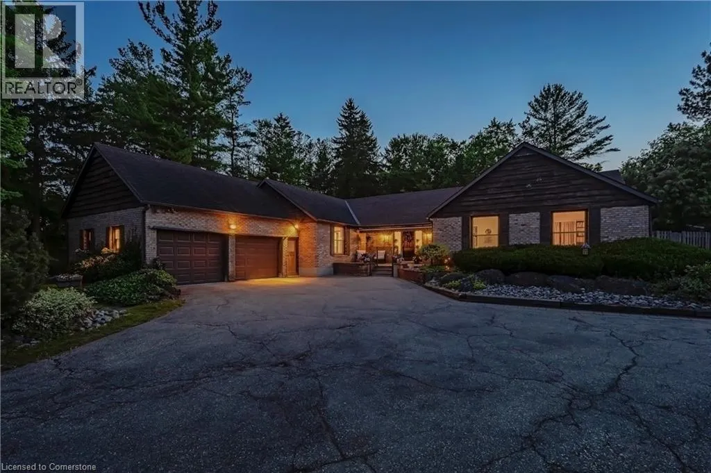 105 GRANDVIEW Drive