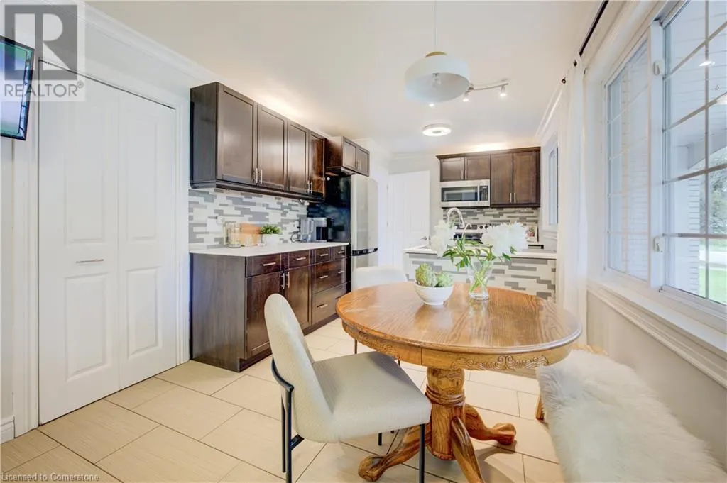 18 ROSEMORE Road