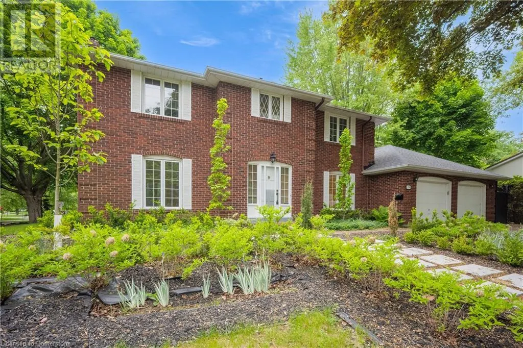 120 CASTLE Crescent
