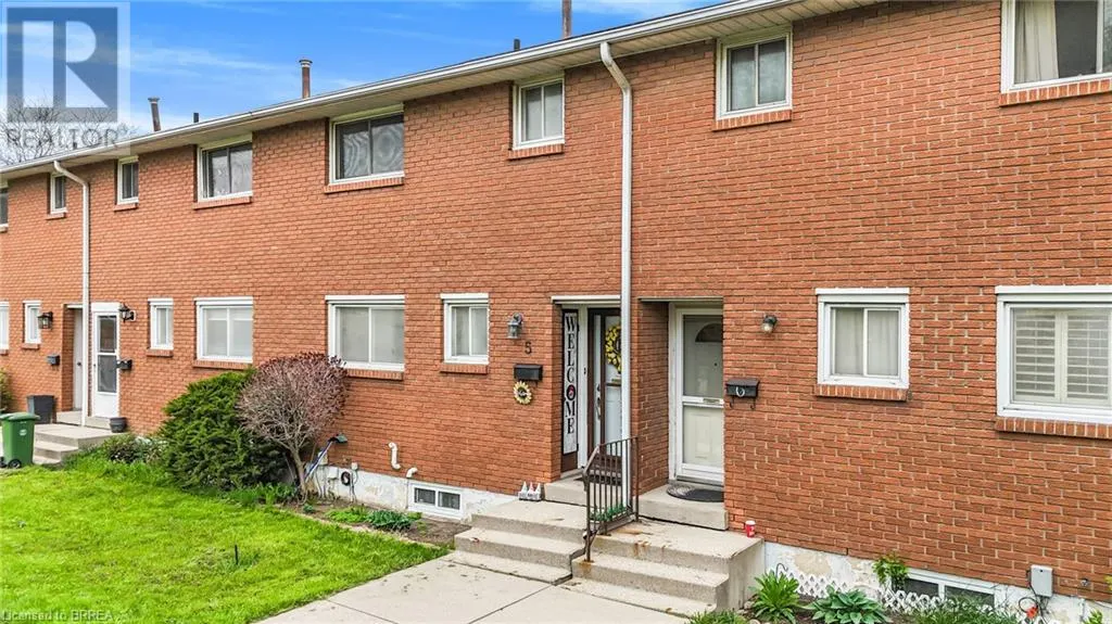 161 BERKINDALE Drive Unit# 5, #5