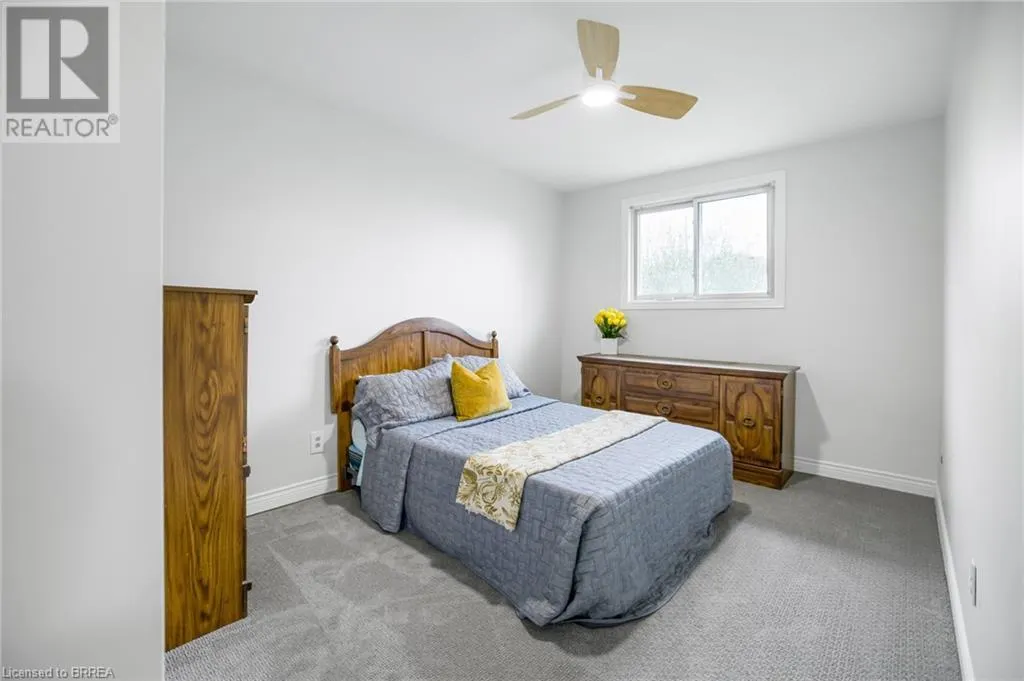 161 BERKINDALE Drive Unit# 5, #5