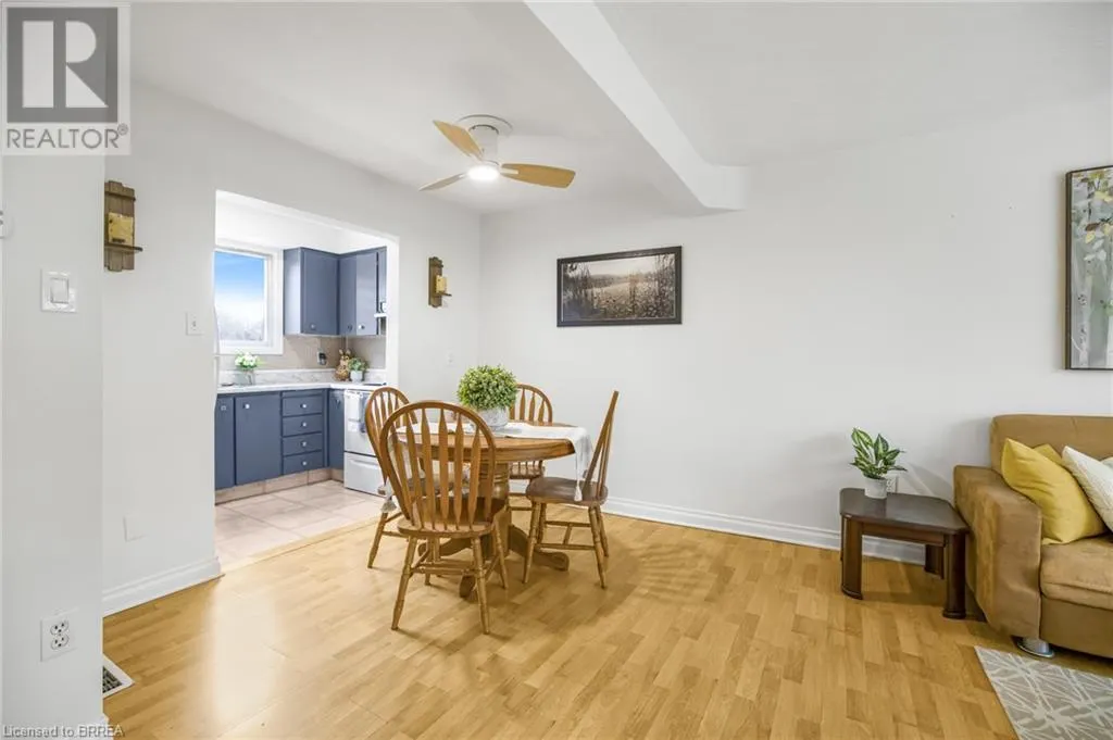 161 BERKINDALE Drive Unit# 5, #5