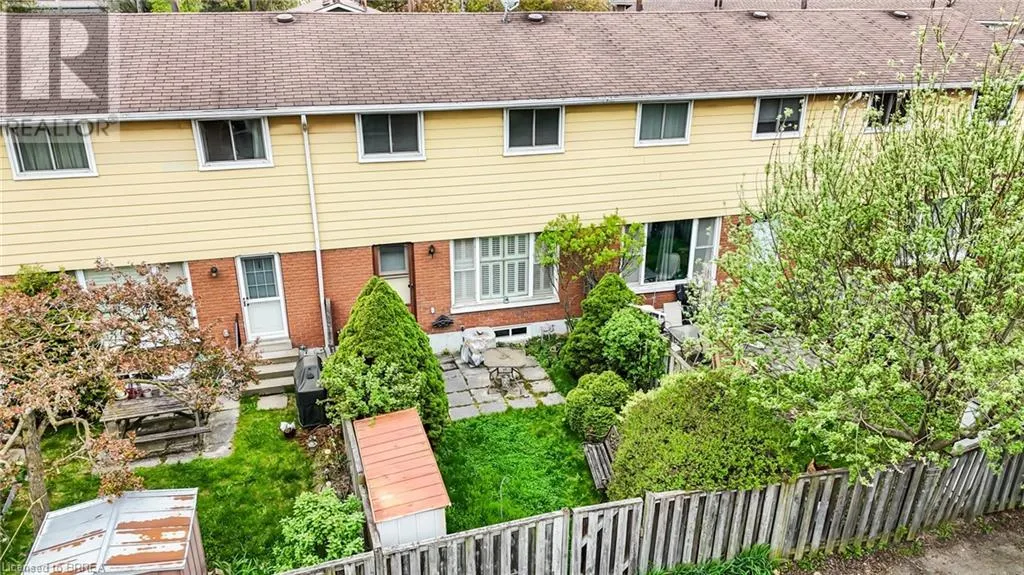 161 BERKINDALE Drive Unit# 5, #5