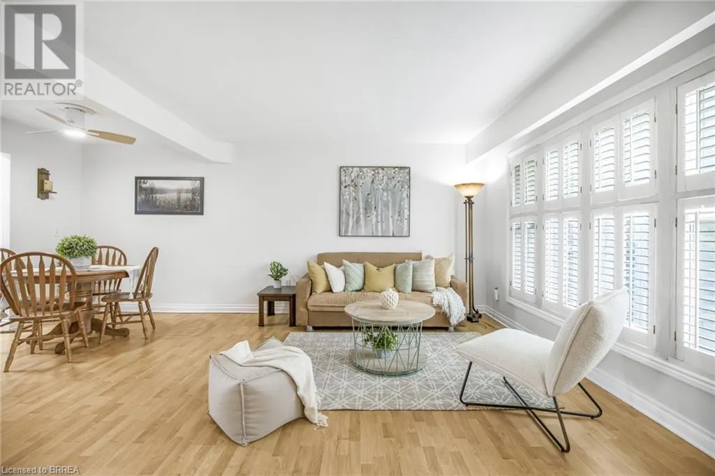161 BERKINDALE Drive Unit# 5, #5