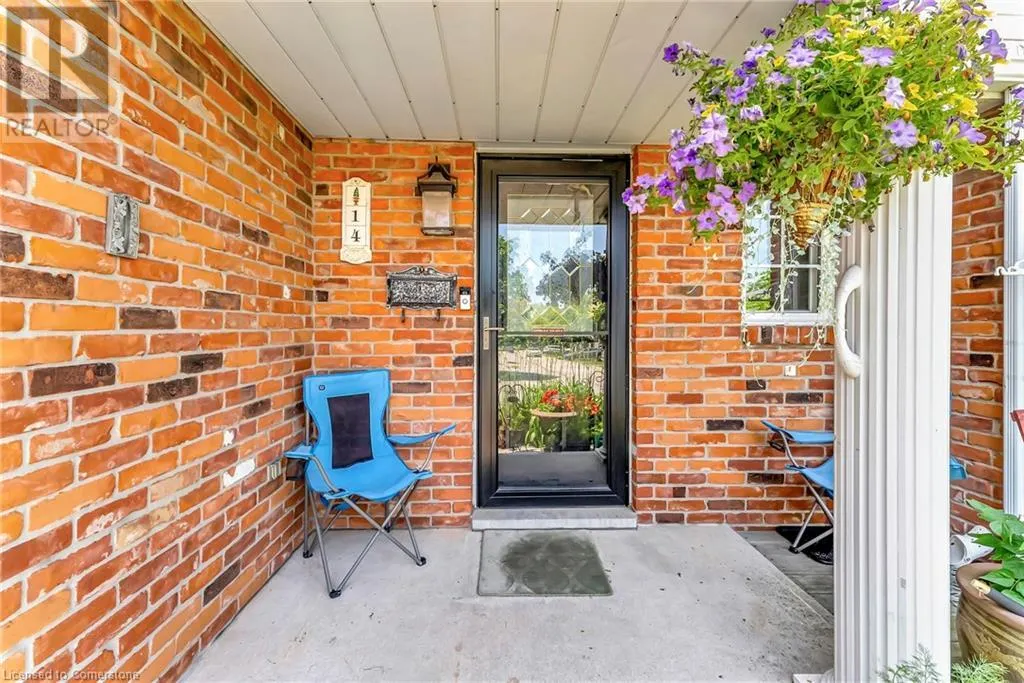 20 MEADOWLANDS Boulevard Unit# 14, #14