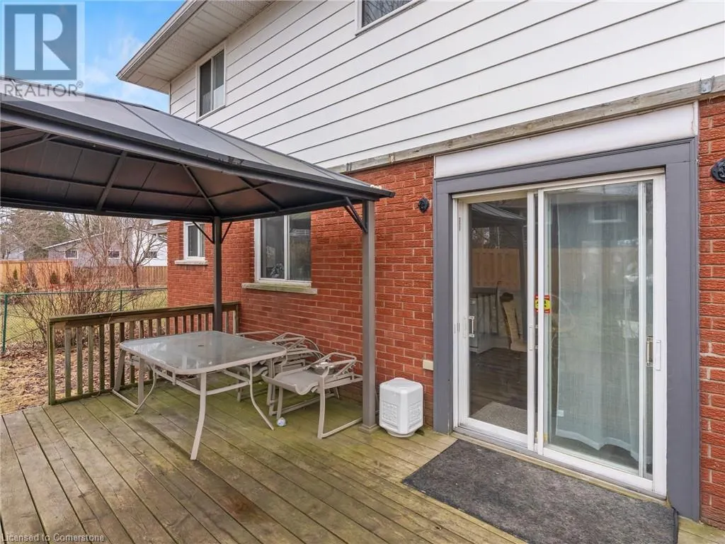 102 DUNDEE Drive