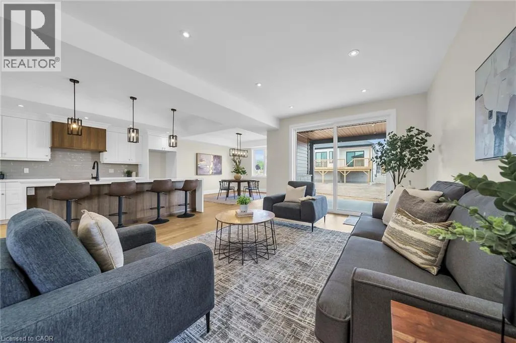 25 DUCHESS Drive