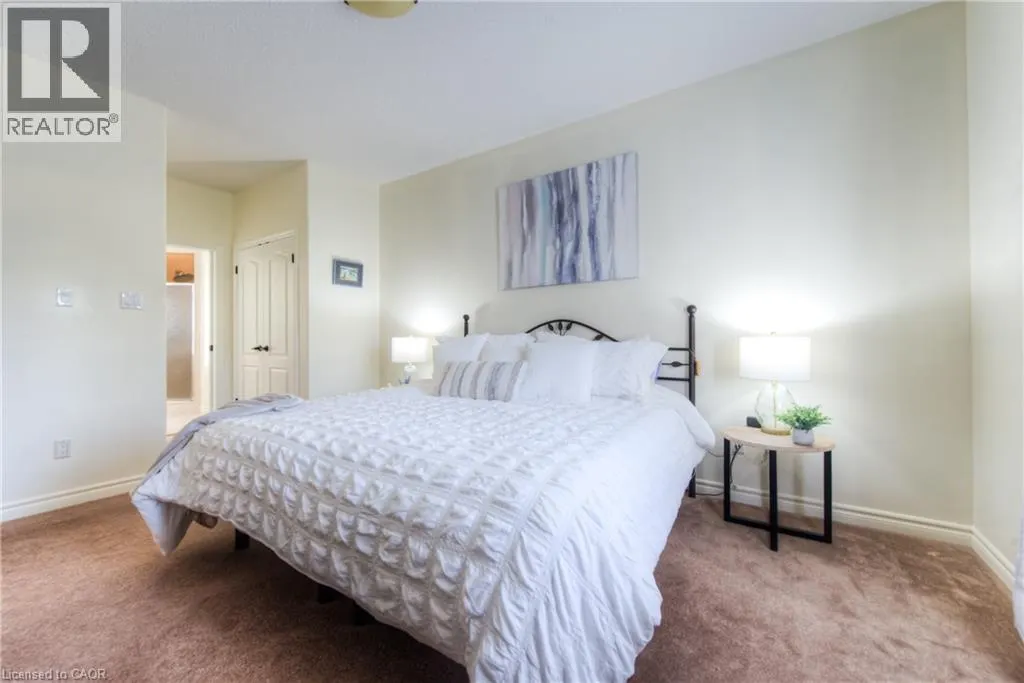 28 AMBERDALE Way