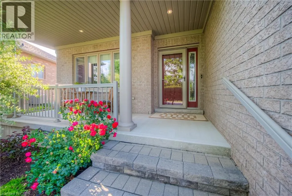 28 AMBERDALE Way