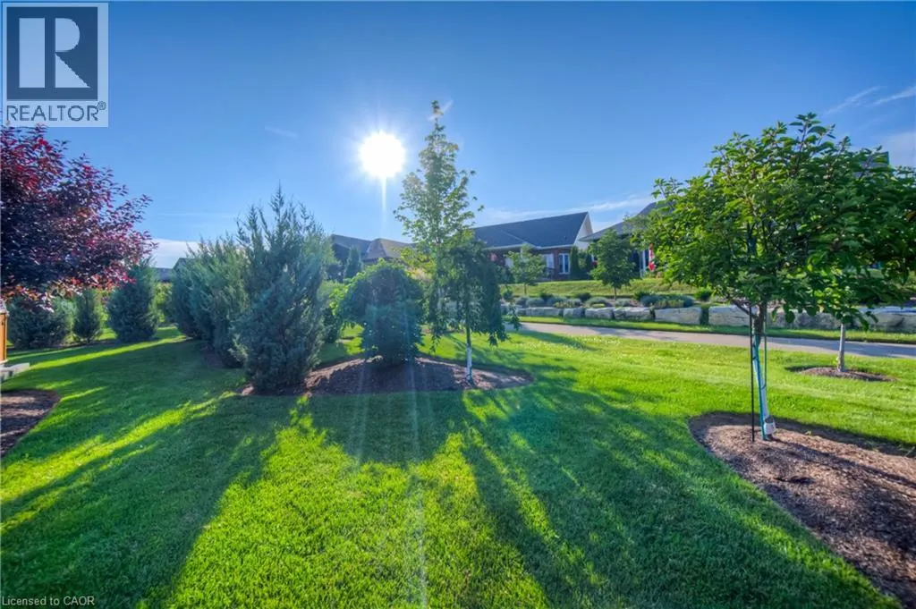 28 AMBERDALE Way